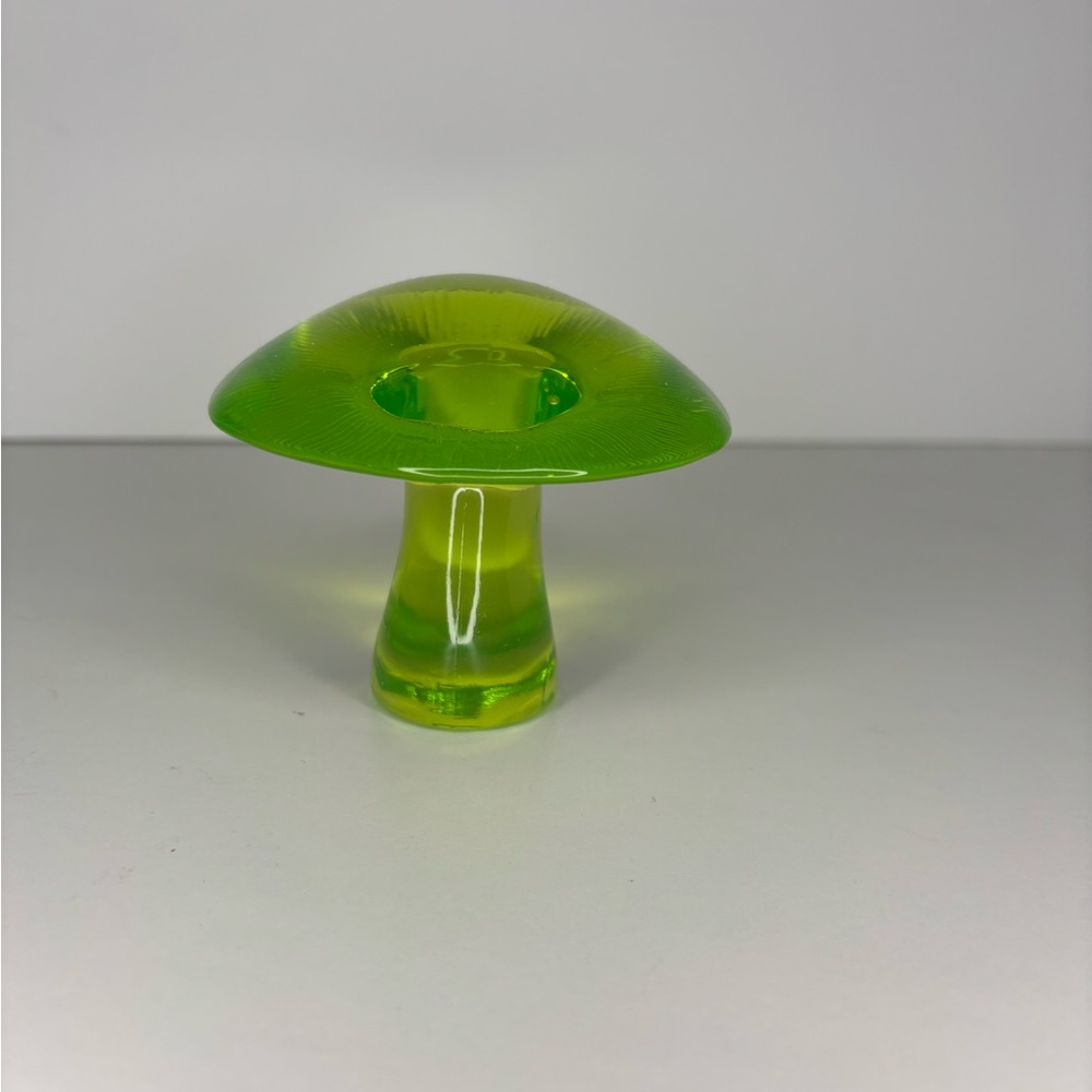 Vintage Mid Century Viking Lime Uranium Glass Mushroom - Picture 9 of 12